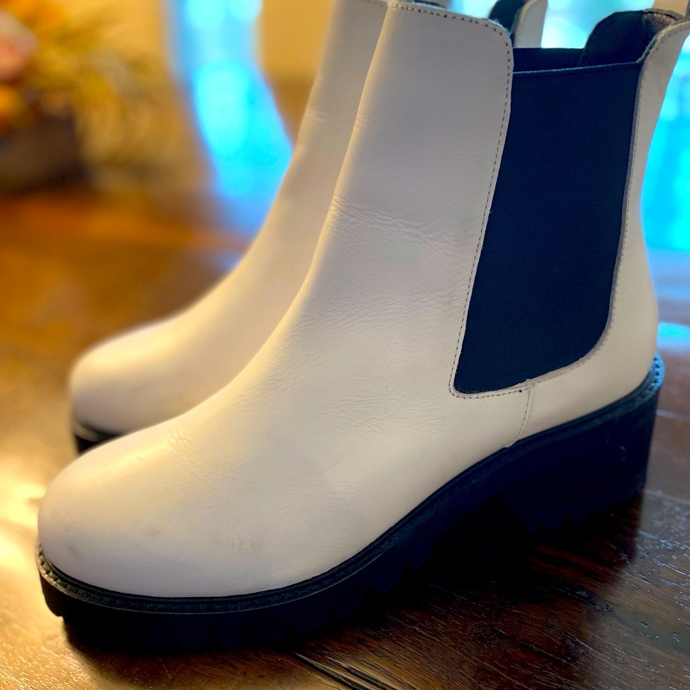 White Urban Outfitters boots